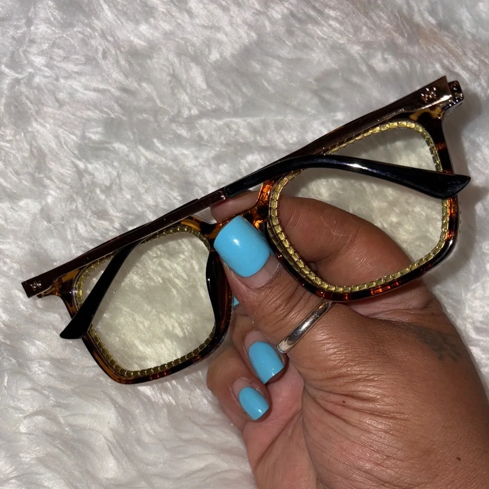 Stylish Tortoiseshell Rhinestone Glasses